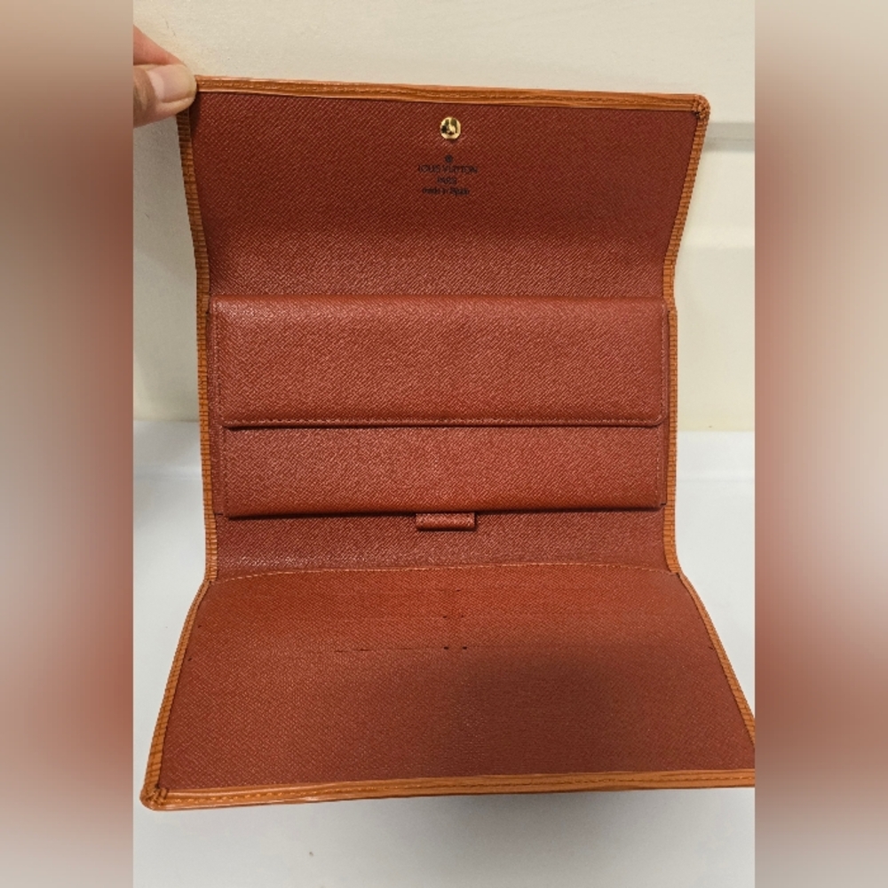 Authentic Louis Vuitton Tan Epi Tri-fold Long Wallet - Picture 9 of 15